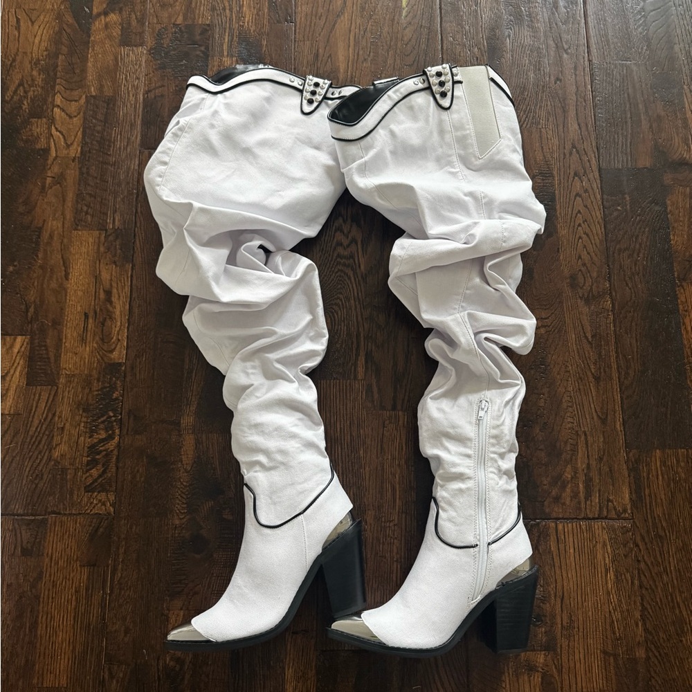 White Women's Jeans with Black Accents